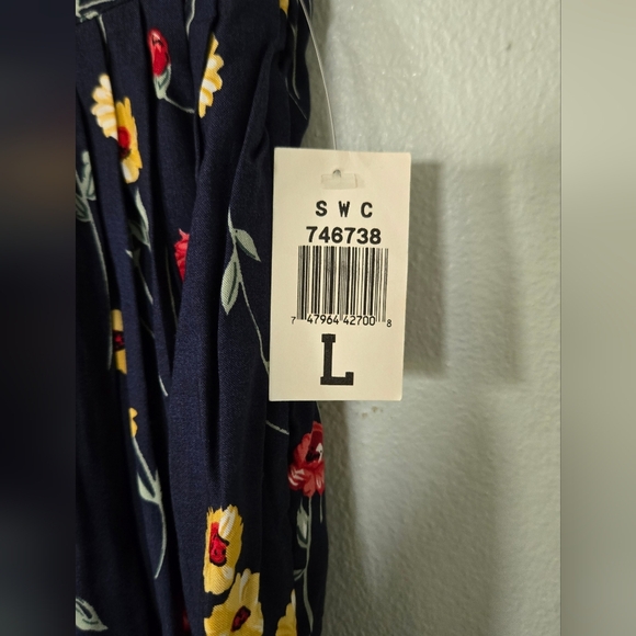 NWT Vintage Floral Navy Skirt Size Large - Picture 3 of 7